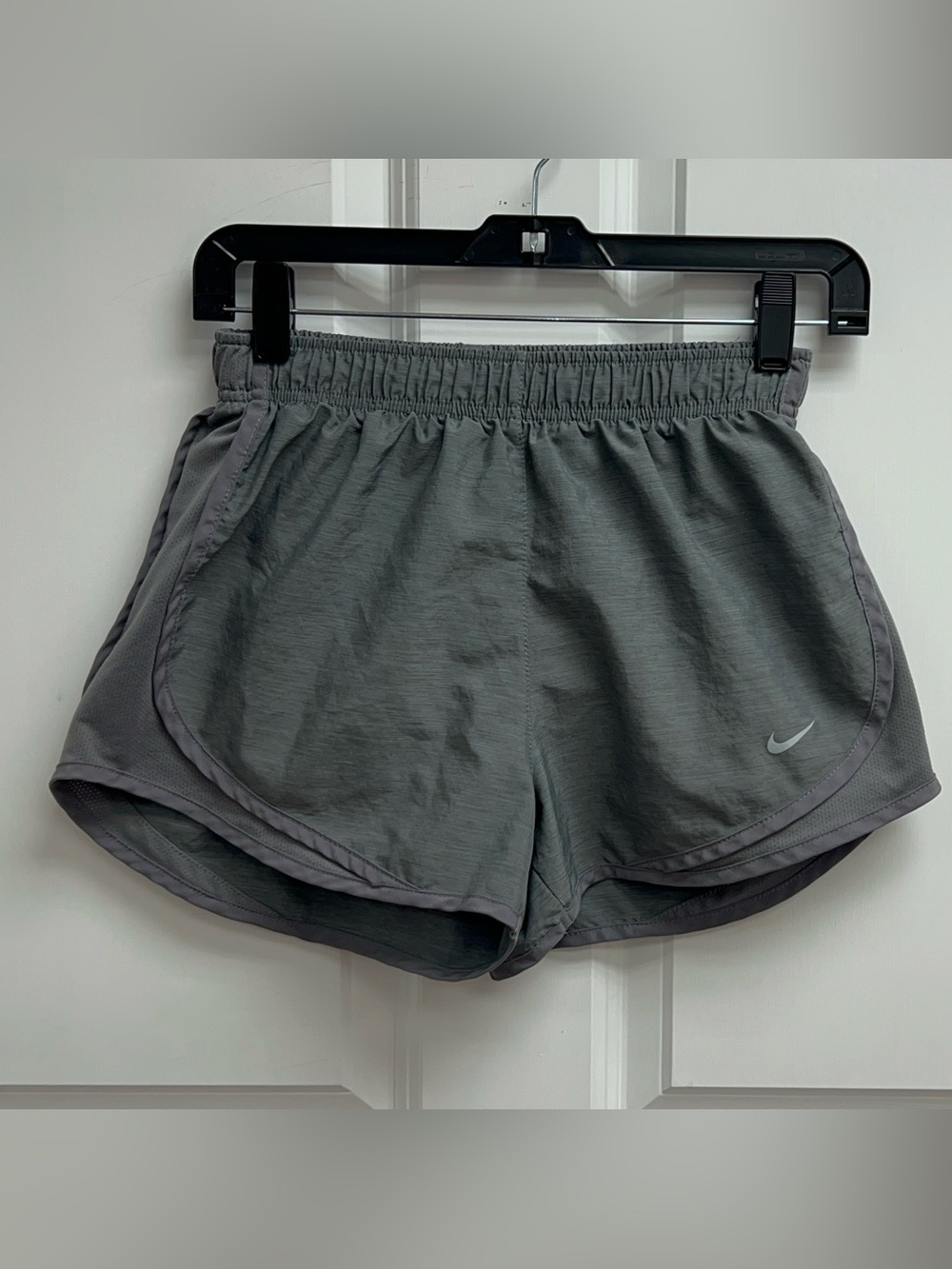 Nike Women's Tempo Grey Running Shorts Size Small